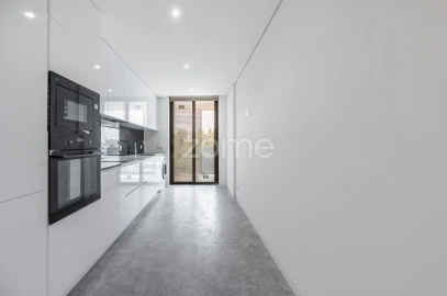 Apartamento T3 para Venda em Ramalde