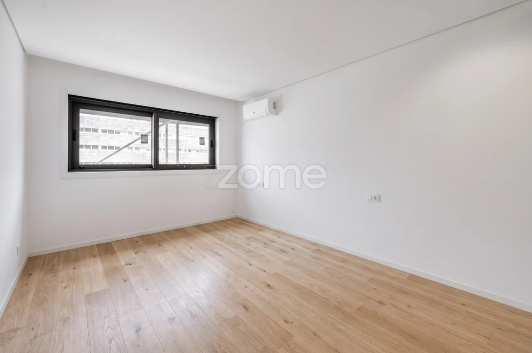 Apartamento T3 para Venda em Ramalde Foto 13