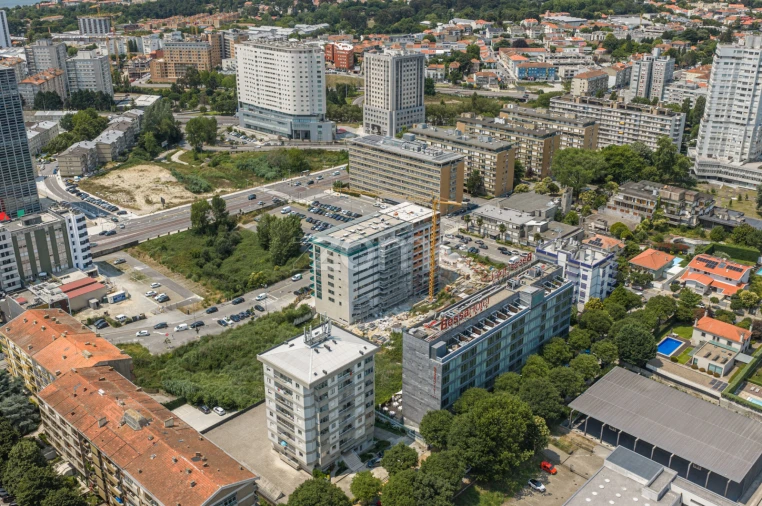 Apartamento T3 para Venda em Ramalde Foto 19