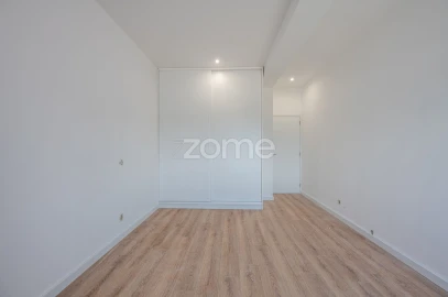 Apartamento T2 para Venda em Mozelos