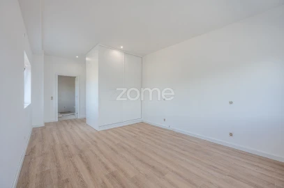 Apartamento T2 para Venda em Mozelos