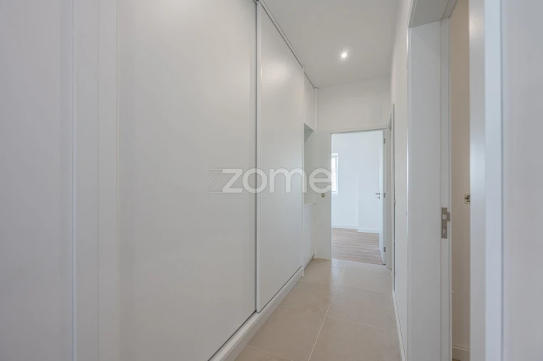 Apartamento T2 para Venda em Mozelos Foto 11