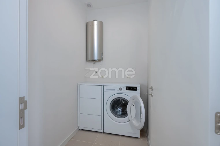 Apartamento T2 para Venda em Mozelos Foto 12