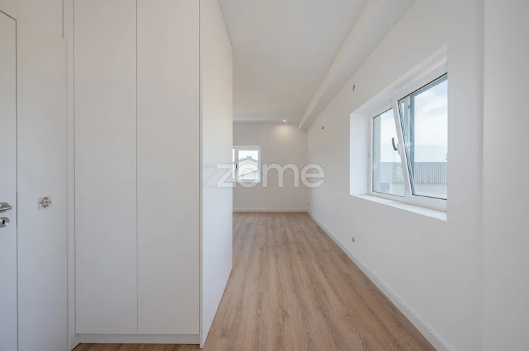 Apartamento T2 para Venda em Mozelos Foto 17
