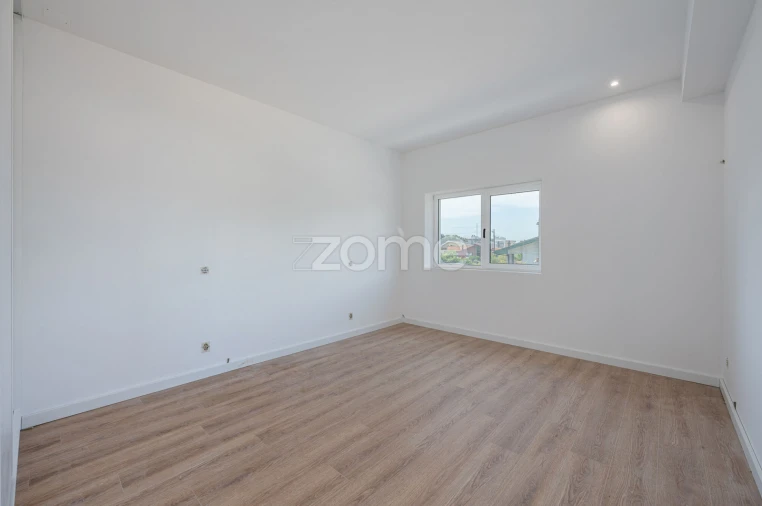Apartamento T2 para Venda em Mozelos Foto 18