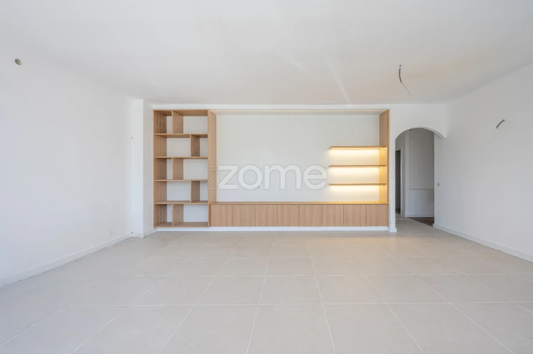Apartamento T2 para Venda em Mozelos Foto 2