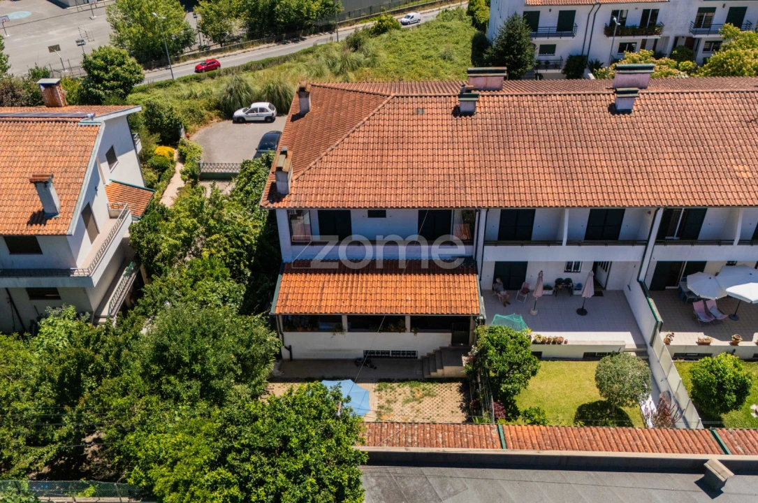 Moradia T5 para Venda em Nogueira, Fraião e Lamaçães Foto 4