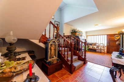 Moradia T5 para Venda em Nogueira, Fraião e Lamaçães