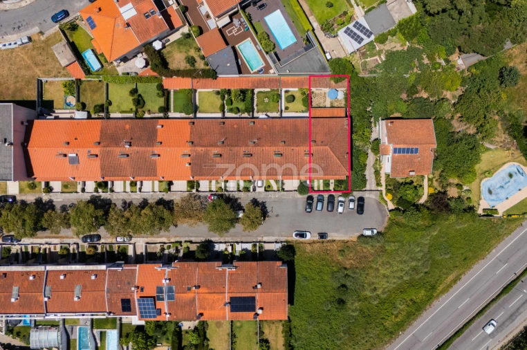 Moradia T5 para Venda em Nogueira, Fraião e Lamaçães Foto 2
