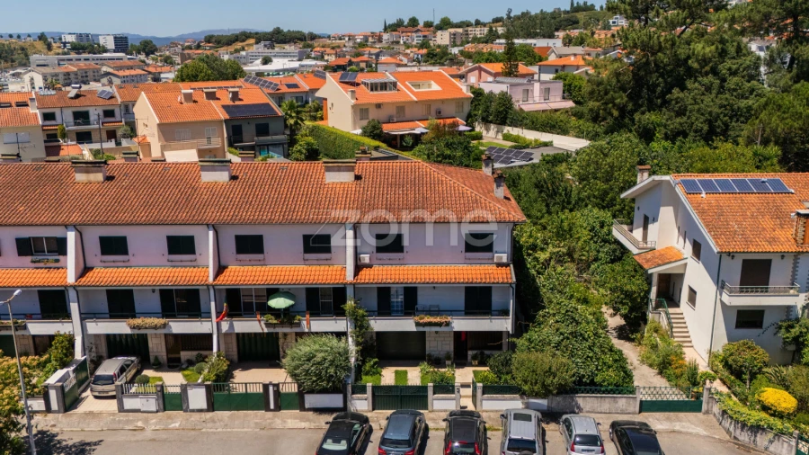 Moradia T5 para Venda em Nogueira, Fraião e Lamaçães