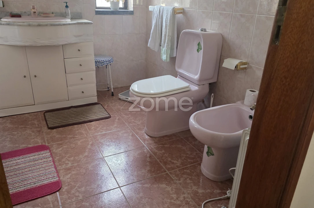 Moradia T4 para Venda em Quinta do Conde Foto 10
