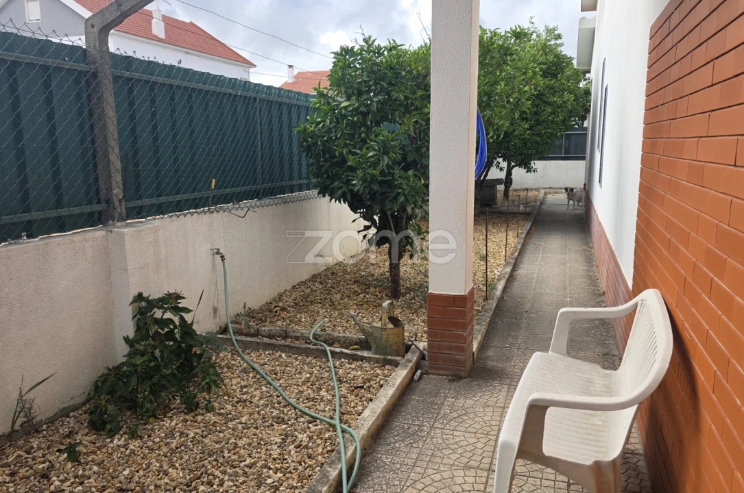 Moradia T4 para Venda em Quinta do Conde Foto 18