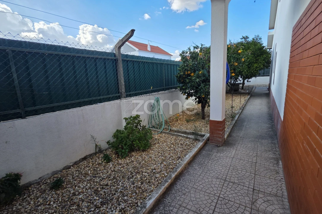 Moradia T4 para Venda em Quinta do Conde Foto 21