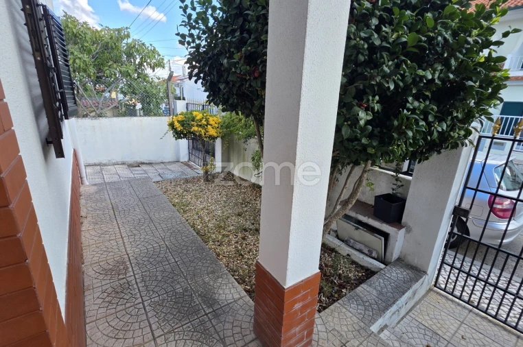 Moradia T4 para Venda em Quinta do Conde Foto 15