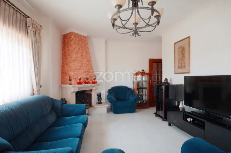 Apartamento T2 para Venda em Cacém e São Marcos Foto 2