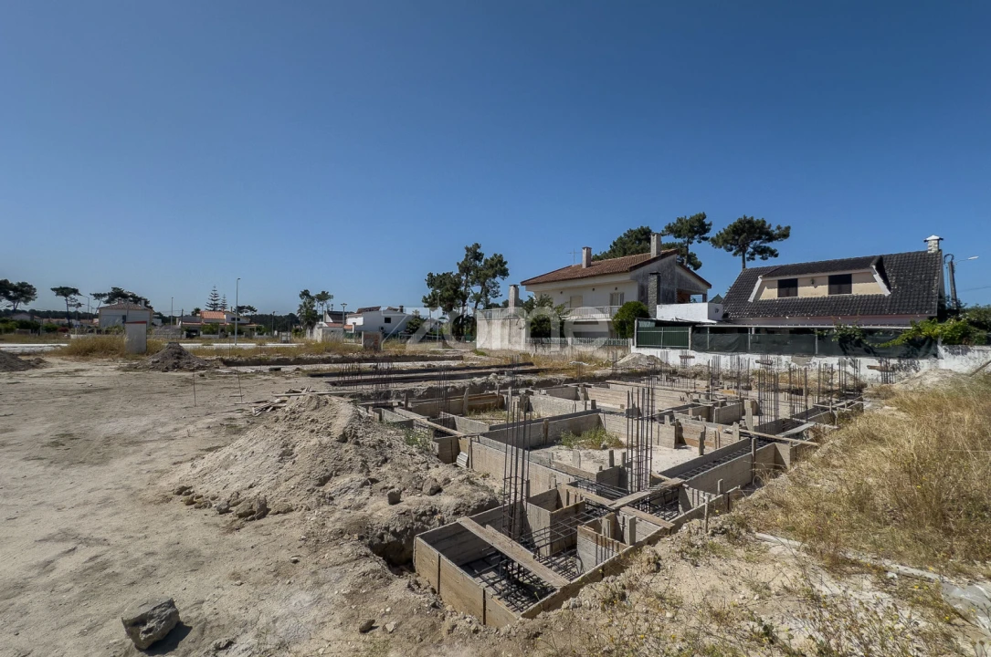 Moradia T3 para Venda em Charneca de Caparica e Sobreda Foto 30