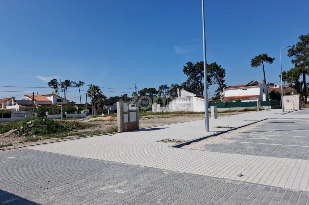 Moradia T3 para Venda em Charneca de Caparica e Sobreda Foto 16