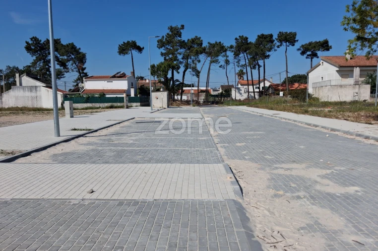 Moradia T3 para Venda em Charneca de Caparica e Sobreda Foto 14