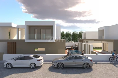 Moradia T3 para Venda em Charneca de Caparica e Sobreda