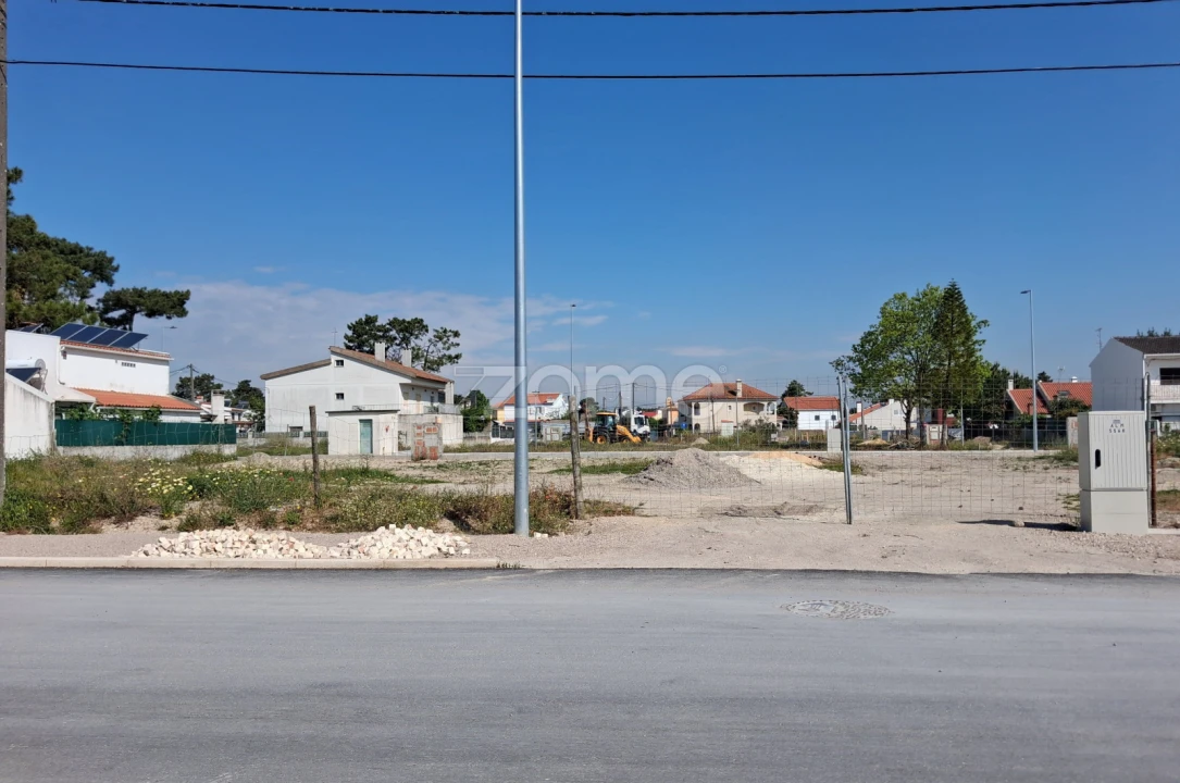 Moradia T3 para Venda em Charneca de Caparica e Sobreda Foto 15
