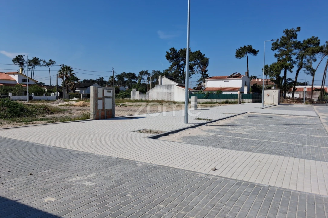 Moradia T3 para Venda em Charneca de Caparica e Sobreda Foto 16