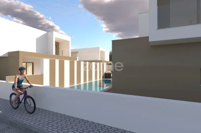 Moradia T3 para Venda em Charneca de Caparica e Sobreda