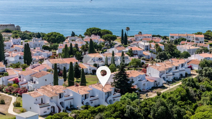 Apartamento T1 para Venda em Porches