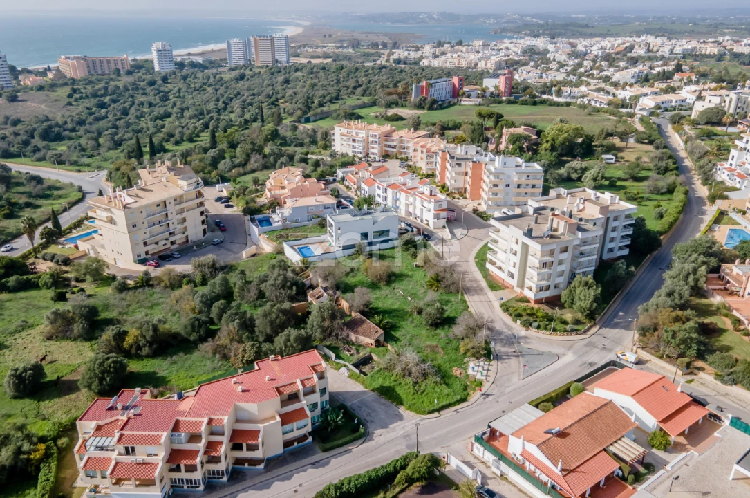 Moradia T1 para Venda em Alvor Foto 8