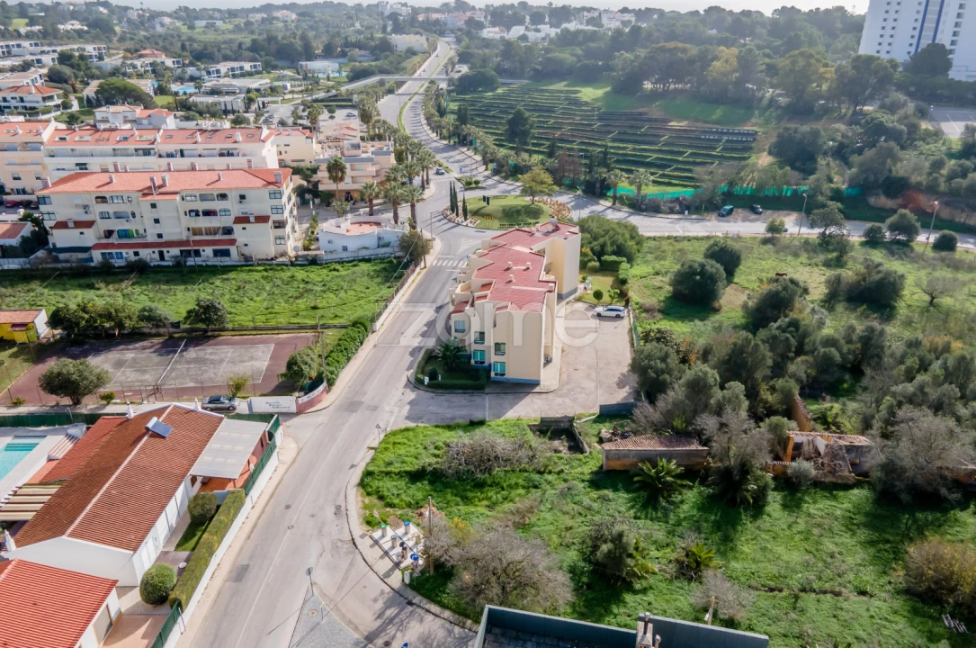 Moradia T1 para Venda em Alvor Foto 7