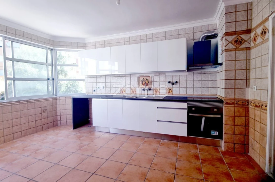Apartamento T3 para Venda em Algueirão-Mem Martins Foto 2