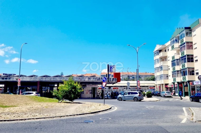 Apartamento T3 para Venda em Algueirão-Mem Martins Foto 20