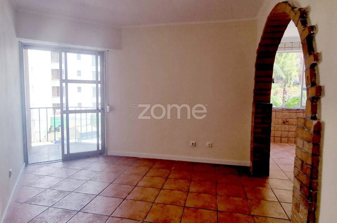 Apartamento T3 para Venda em Algueirão-Mem Martins Foto 6