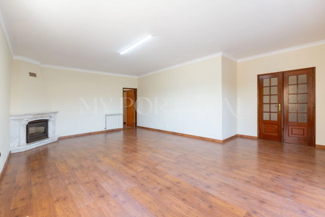 Moradia T4 para Venda em São João Baptista e Santa Maria dos Olivais Foto 9