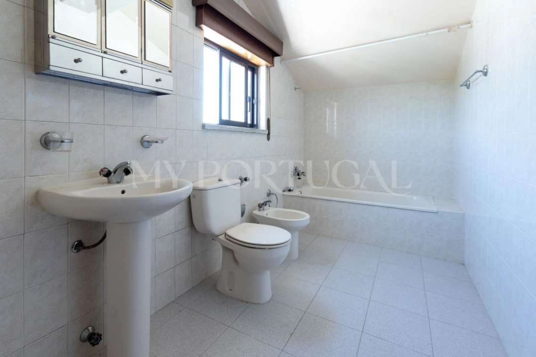 Moradia T4 para Venda em São João Baptista e Santa Maria dos Olivais Foto 25