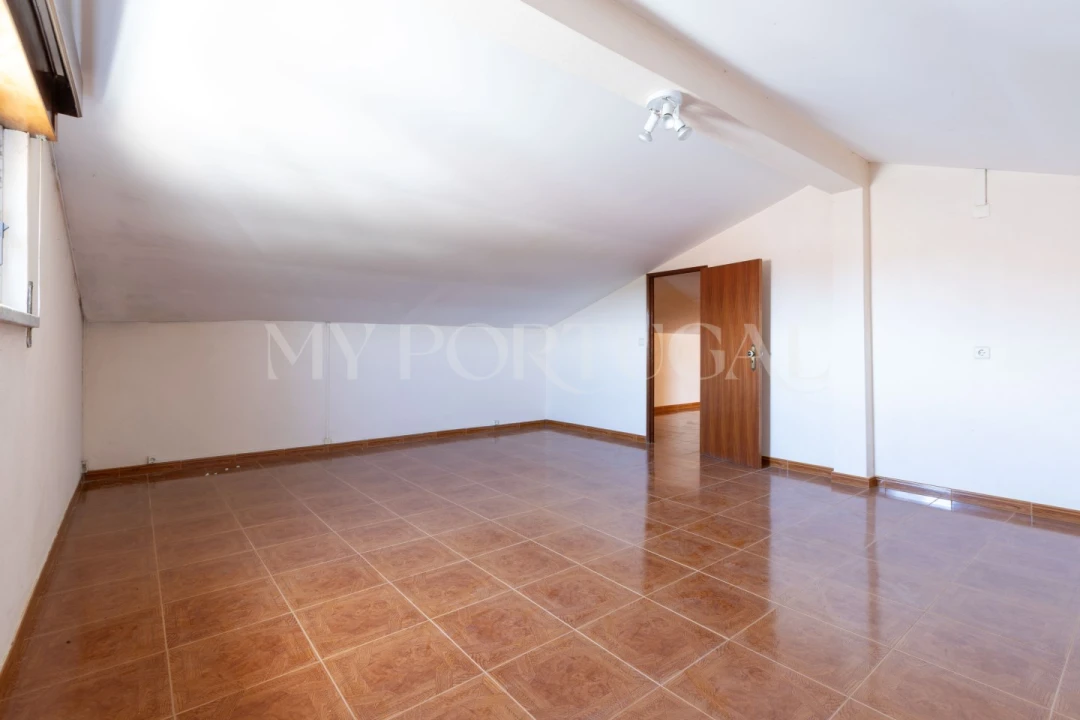 Moradia T4 para Venda em São João Baptista e Santa Maria dos Olivais Foto 28
