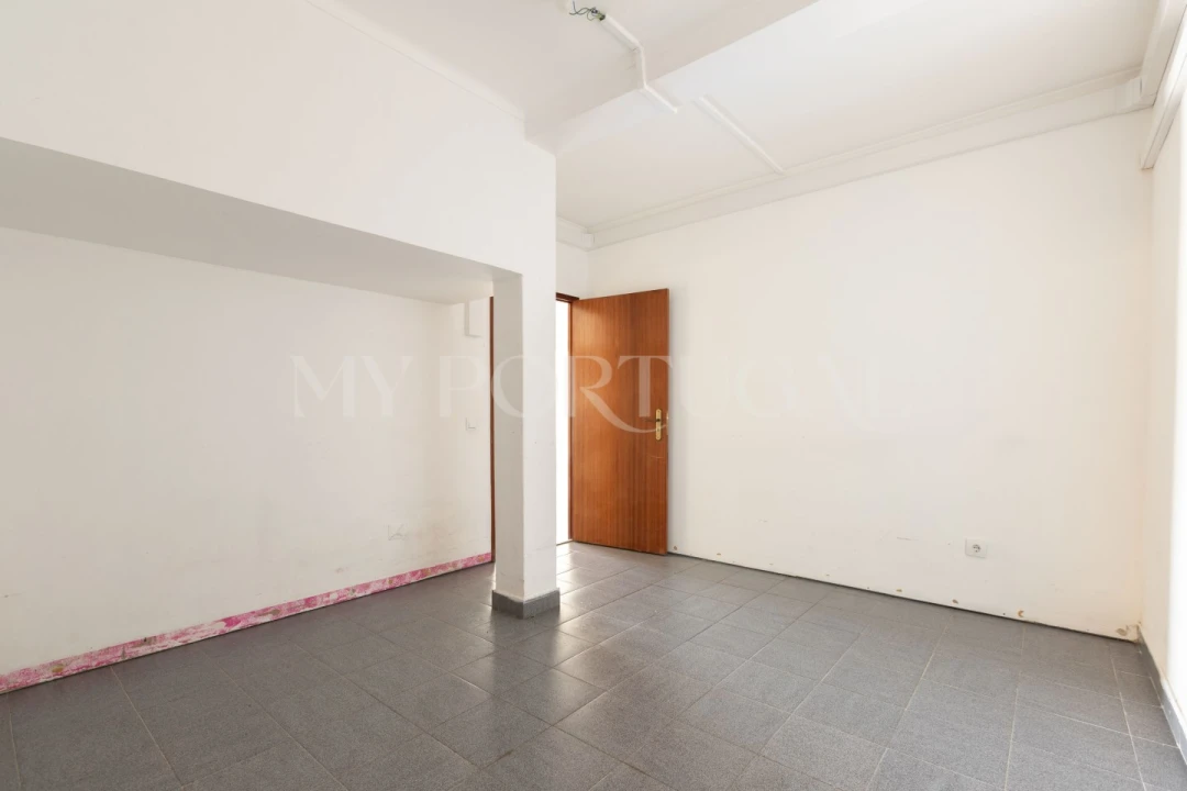 Moradia T4 para Venda em São João Baptista e Santa Maria dos Olivais Foto 33