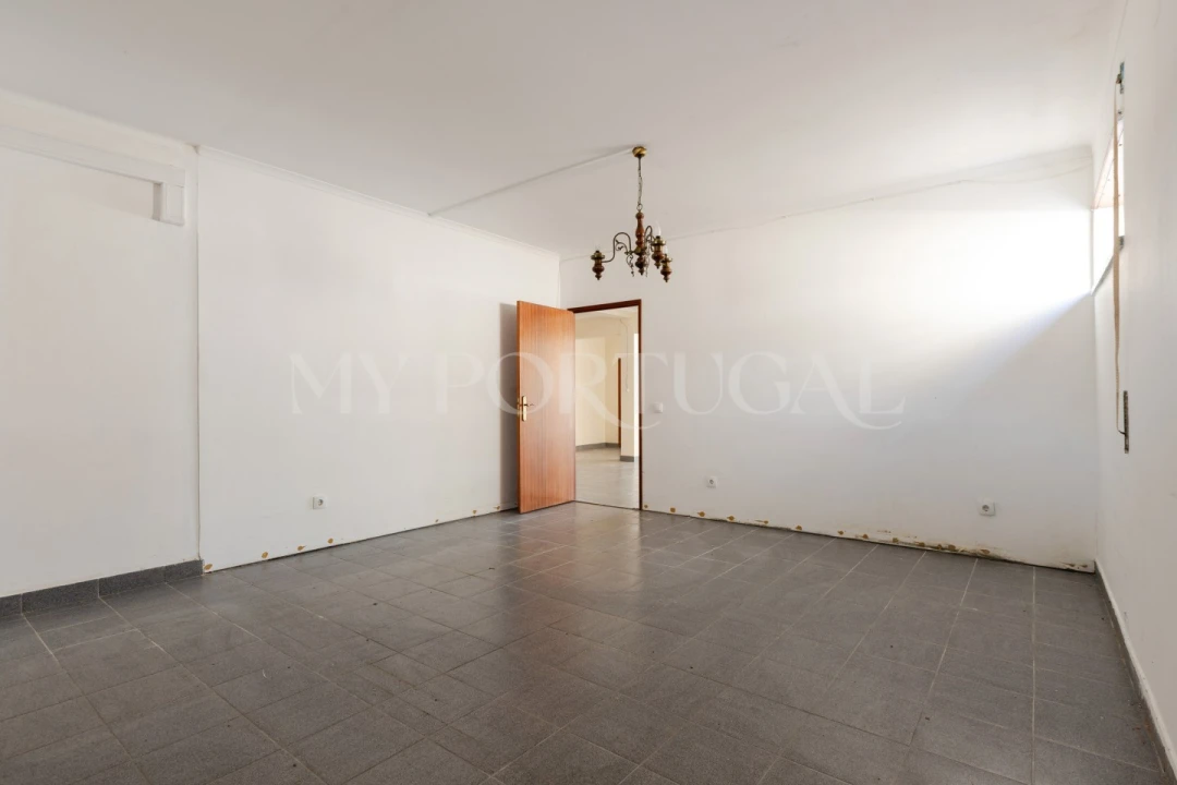 Moradia T4 para Venda em São João Baptista e Santa Maria dos Olivais Foto 35