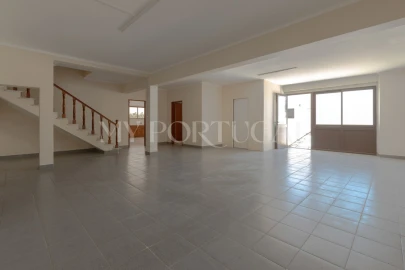 Moradia T4 para Venda em São João Baptista e Santa Maria dos Olivais