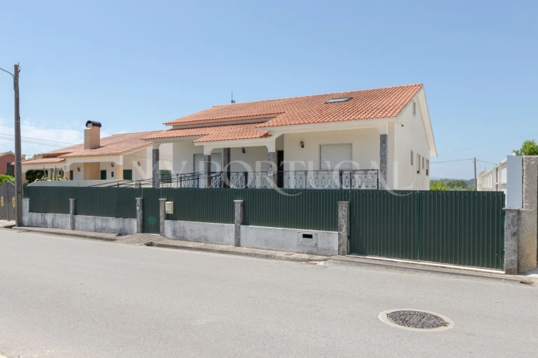 Moradia T4 para Venda em São João Baptista e Santa Maria dos Olivais Foto 4