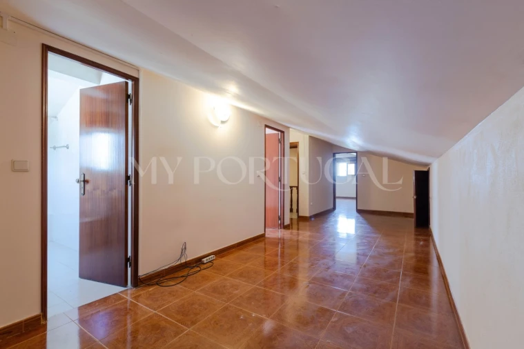 Moradia T4 para Venda em São João Baptista e Santa Maria dos Olivais Foto 24