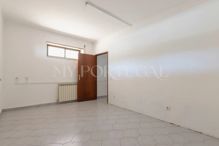 Moradia T4 para Venda em São João Baptista e Santa Maria dos Olivais Foto 32