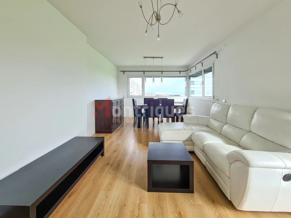 Apartamento T2 para Arrendamento em Parque das Nações Foto 8