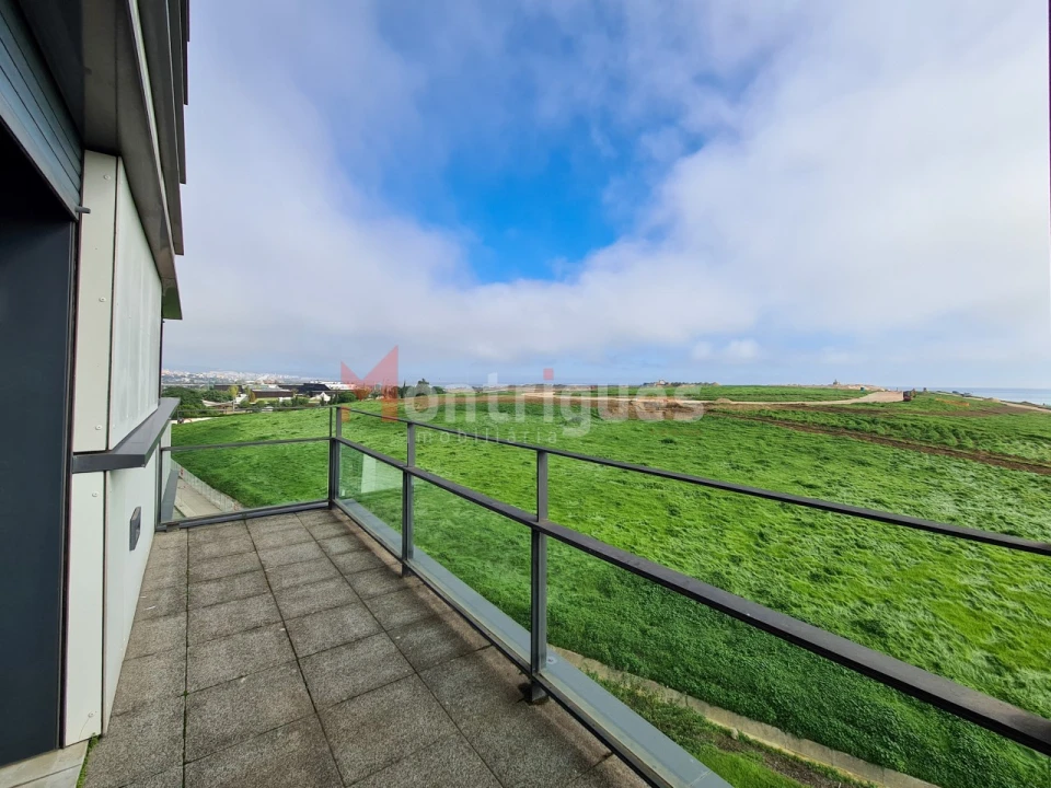Apartamento T2 para Arrendamento em Parque das Nações Foto 22