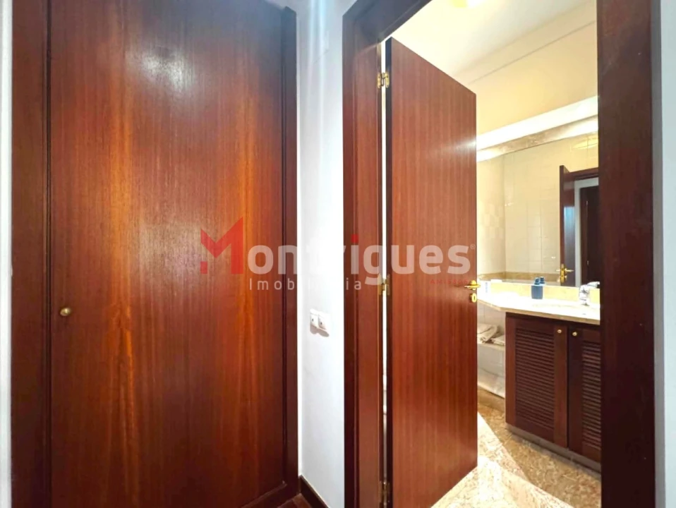 Apartamento T1 para Arrendamento em Parque das Nações Foto 12