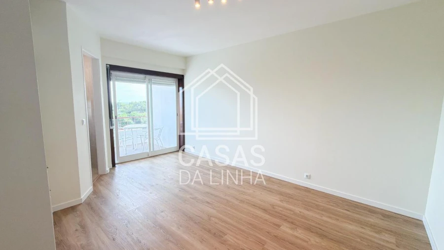 Apartamento T1 para Arrendamento em Carcavelos e Parede Foto 10