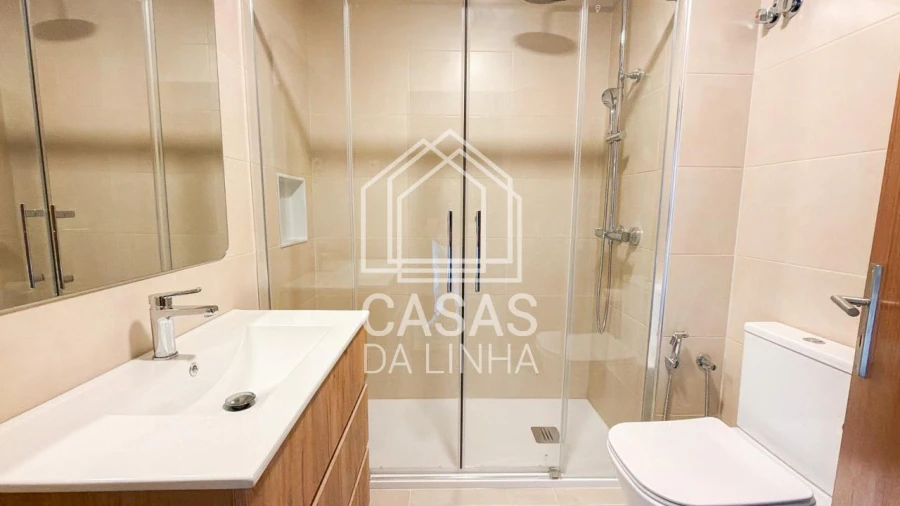 Apartamento T1 para Arrendamento em Carcavelos e Parede Foto 11