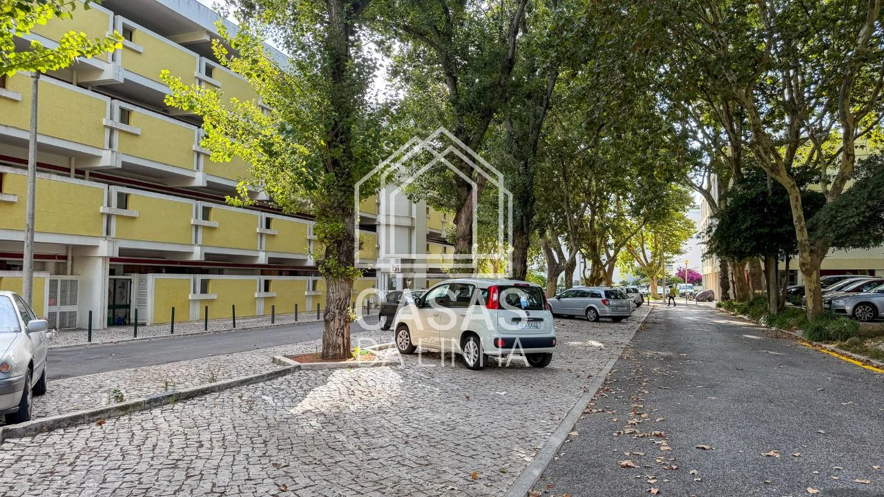 Apartamento T1 para Arrendamento em Carcavelos e Parede Foto 18