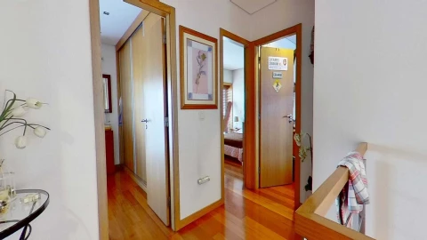 Moradia T4 para Venda em Mafamude e Vilar do Paraíso