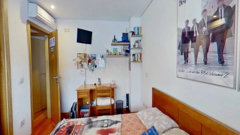Moradia T4 para Venda em Mafamude e Vilar do Paraíso