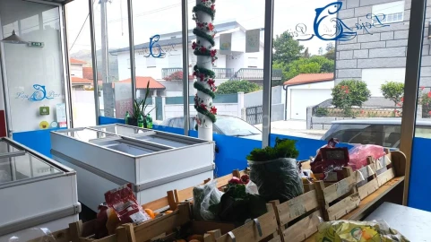 Loja para Trespasse em Penhalonga e Paços de Gaiolo